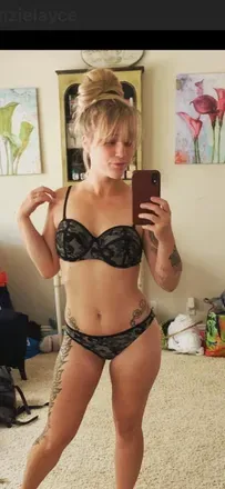 OnlyFans cuenta lovelylayce avatar 1