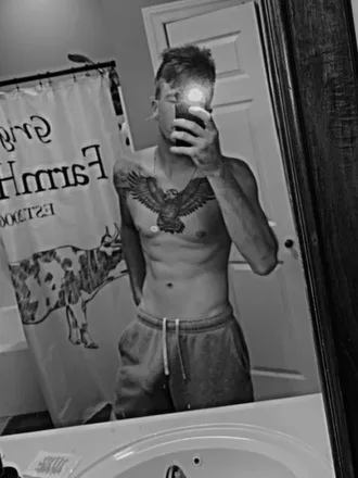 OnlyFans cuenta itsdgggg header 2