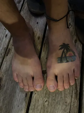 OnlyFans cuenta surferfoot header 2