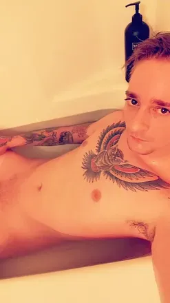 OnlyFans cuenta matty.mayhem header 2