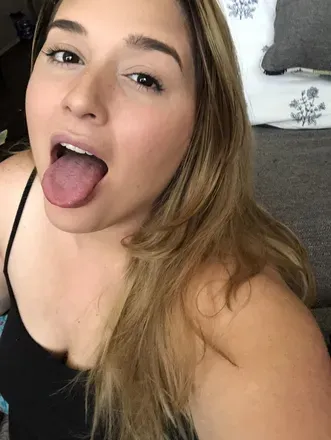 OnlyFans cuenta peachoflissa2 avatar 1