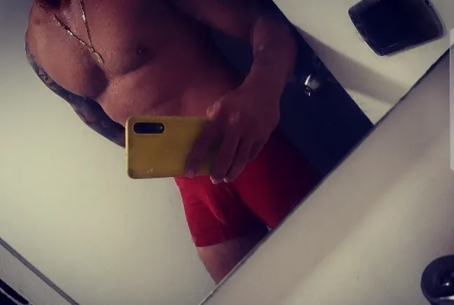 OnlyFans cuenta donsata1 header 2