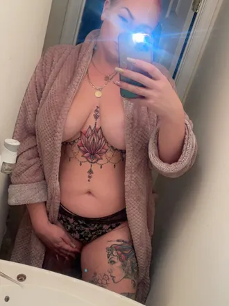 OnlyFans cuenta stikkinikki11 avatar 1