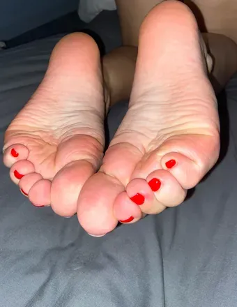 OnlyFans account  footworshipxx22 avatar 1