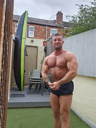 OnlyFans cuenta blakestrong header 2