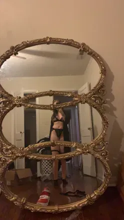 OnlyFans account  daddyslittlegirl1127 avatar 1