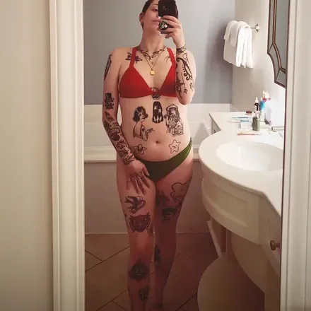 OnlyFans account  redd2244 avatar 1