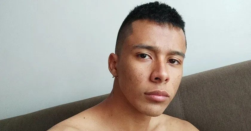 OnlyFans cuenta aguirrealejo98 header 2