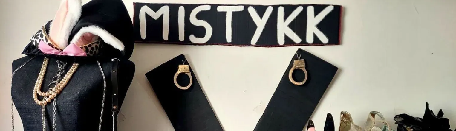 OnlyFans cuenta mistykk header 2