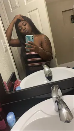 OnlyFans account  dtx_teetee avatar 1