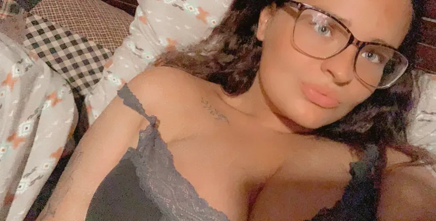 OnlyFans account  baddie-with-no-daddy header 2