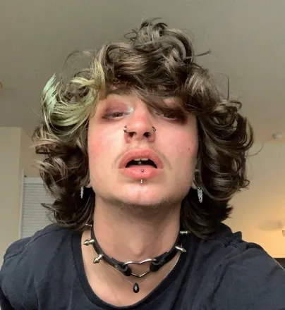OnlyFans of alienshaveballs