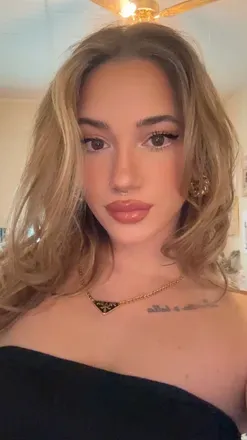 OnlyFans account  lynneyxoxo_1 avatar 1