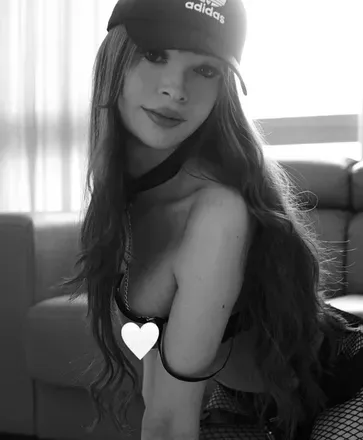 OnlyFans cuenta princess_brat header 2