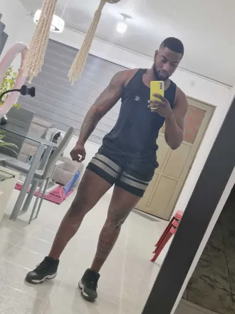 OnlyFans cuenta blck-iron header 2