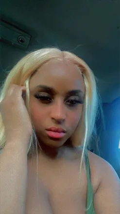 OnlyFans cuenta peachezthabrat27 header 2
