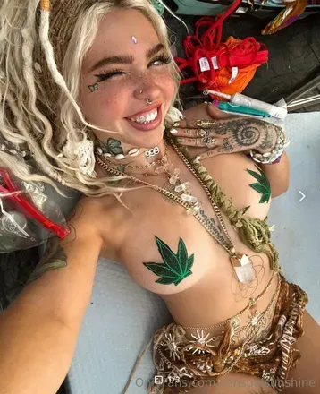 OnlyFans account  sensualsunshine avatar 1