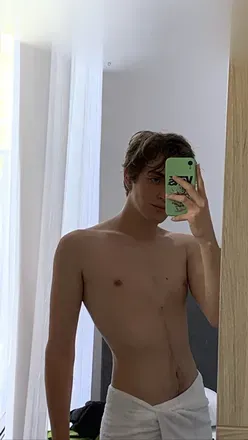 OnlyFans cuenta sebas-27 avatar 1