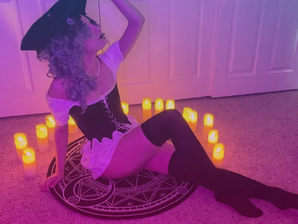 OnlyFans cuenta thotsofthepast header 2