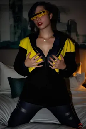 OnlyFans cuenta key_un_lock_cosplay header 2