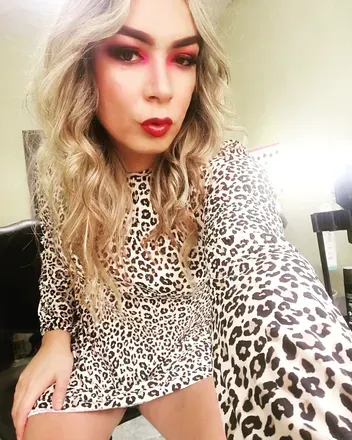 OnlyFans account  karyme_garzaa header 2