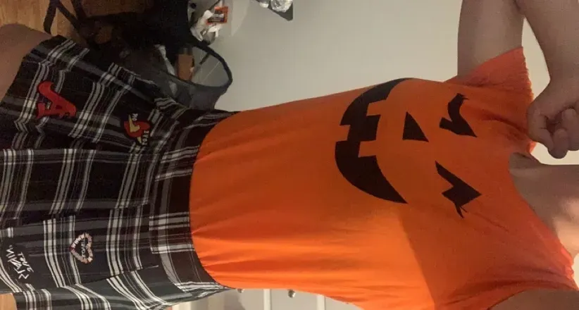 OnlyFans cuenta scarlet_the_femboi header 2