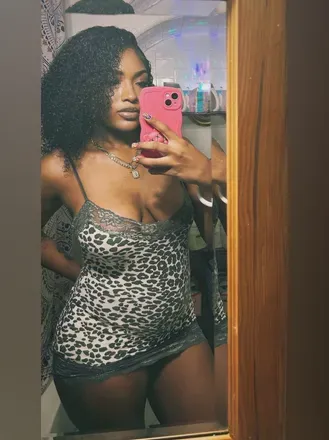 OnlyFans cuenta juicyriii avatar 1
