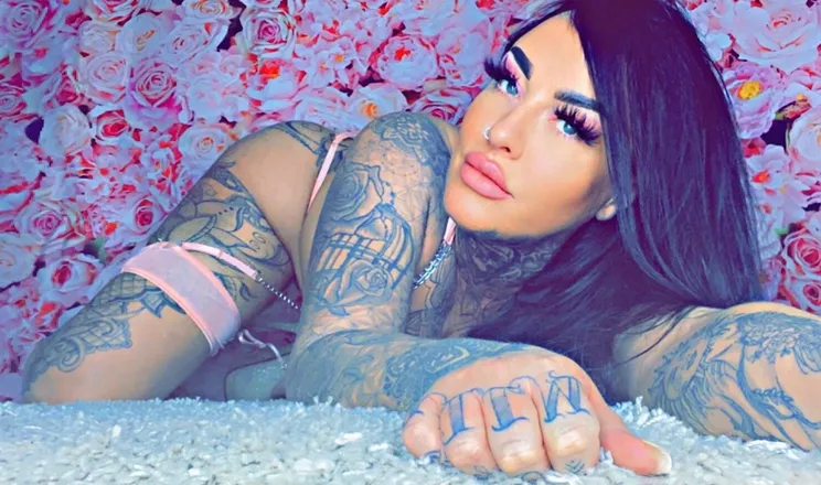 OnlyFans cuenta ambermai80 header 2