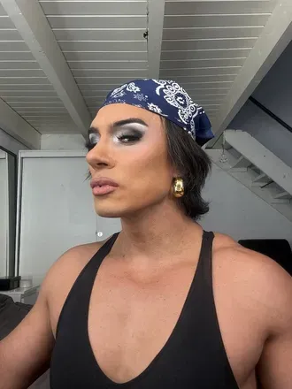 OnlyFans cuenta shainarestivo header 2