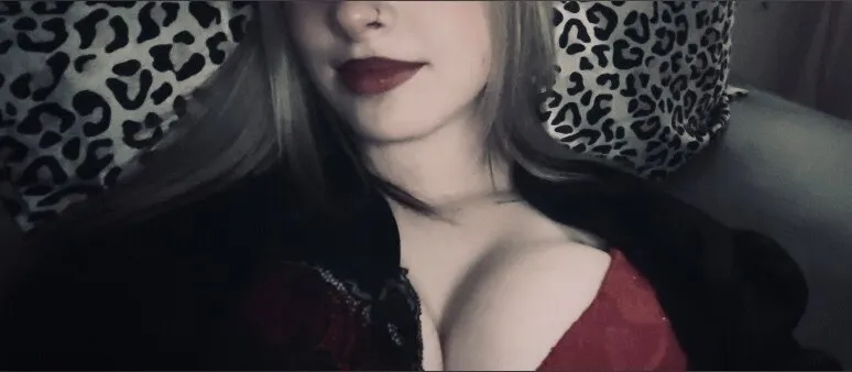 OnlyFans cuenta itsliasskye header 2