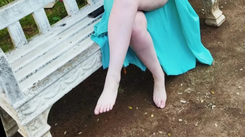 OnlyFans cuenta vitvivithfeet header 2