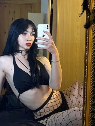 OnlyFans cuenta kinsleyhollister avatar 1