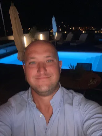 OnlyFans cuenta u239073748 header 2