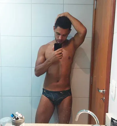 OnlyFans account  badwell avatar 1