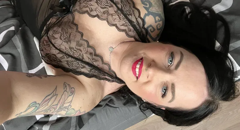 OnlyFans cuenta annaleafree header 2