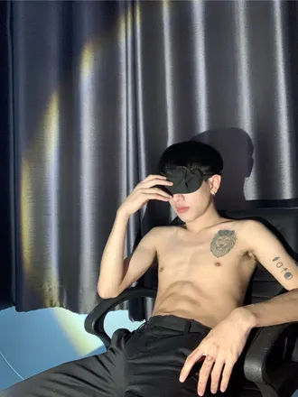 OnlyFans cuenta looknai header 2