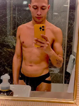 OnlyFans cuenta mauricio_m7 header 2