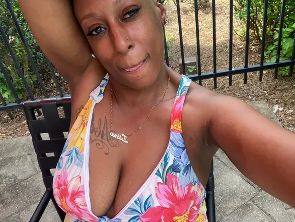 OnlyFans cuenta peachatl avatar 1
