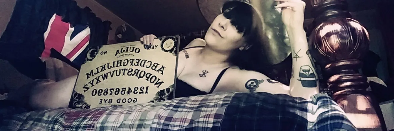 OnlyFans cuenta femcard1 header 2