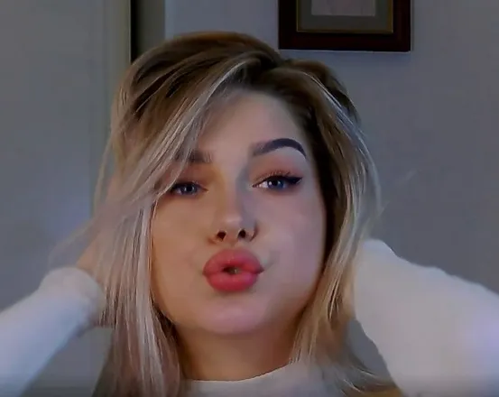 OnlyFans cuenta kellyxwater header 2
