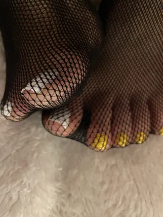 OnlyFans account  feetbyviviana header 2