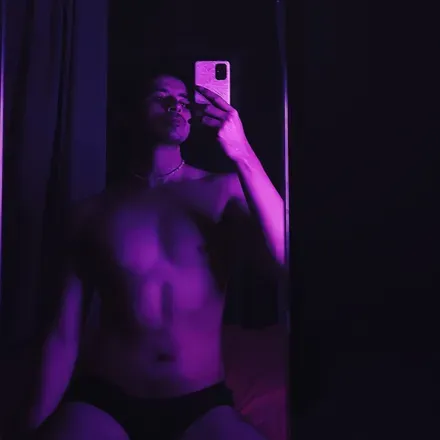 OnlyFans account  outofcontextt avatar 1
