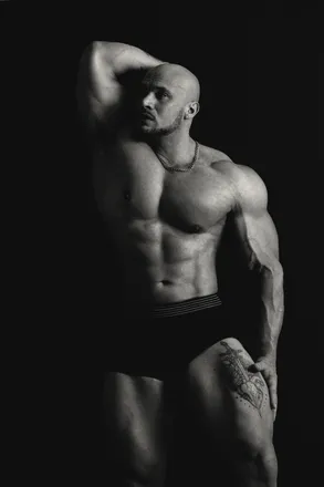 OnlyFans cuenta musclegod header 2