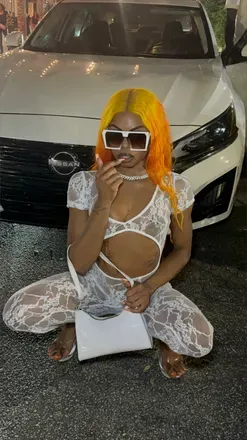 OnlyFans account  fiftyfantasiesofnyomi avatar 1