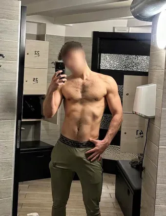 OnlyFans cuenta alanflexxxxxd header 2