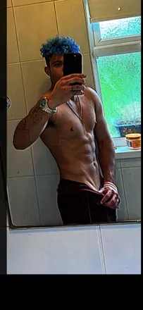 OnlyFans account  leo044 header 2