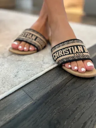 OnlyFans account  xxsweetfeetxx69 avatar 1
