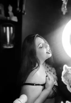 OnlyFans cuenta neshaablake avatar 1