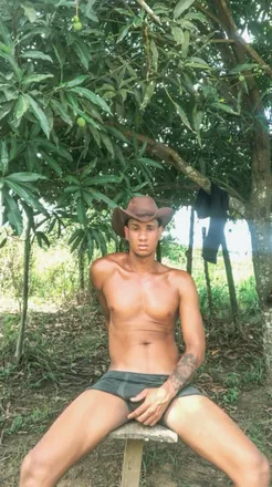 OnlyFans account  olcalabreso header 2