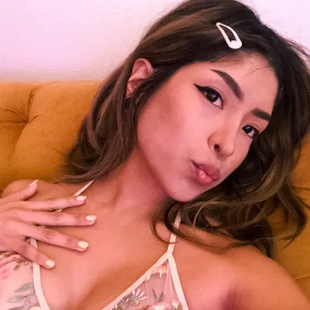 OnlyFans account  xaprilxshowersx avatar 1